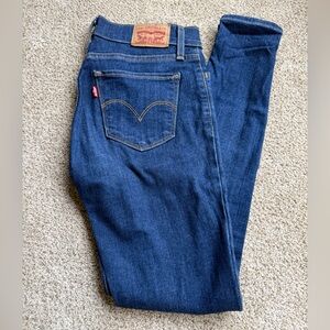 Levi's Women's Skinny Jeans in Dark Indigo Blue